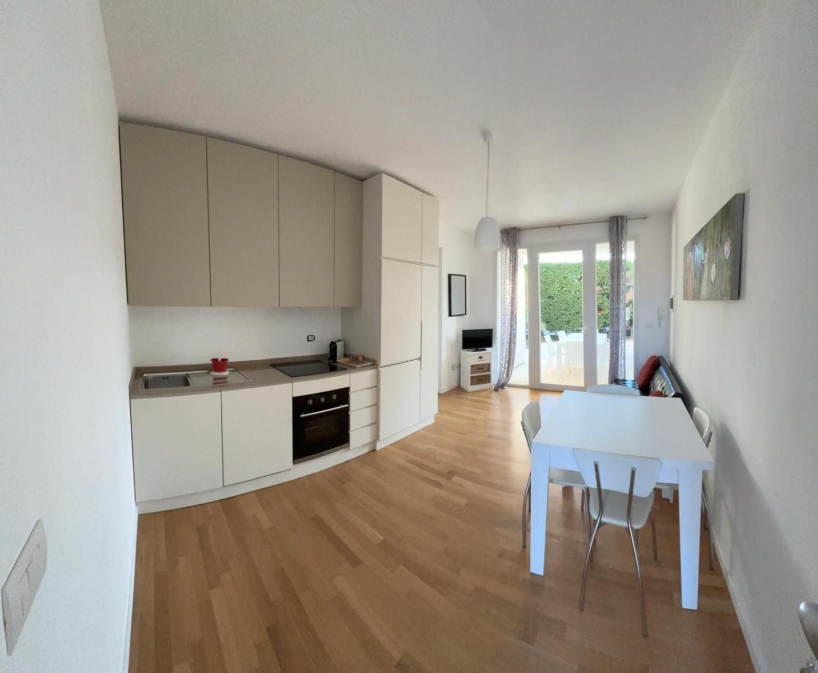 Aparthotel Residence Ludovica - Piscina Panoramica Vista Mare Санта-Мария-аль-Баньо Экстерьер фото